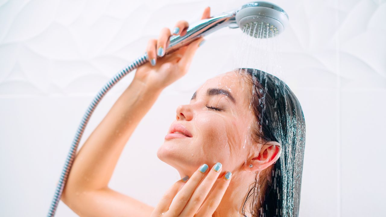 Showering After Ice Baths | Cold & Hot Therapy Tips