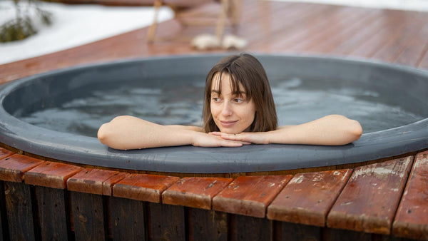 3 Characteristics that Make the Best Cold Therapy Tubs