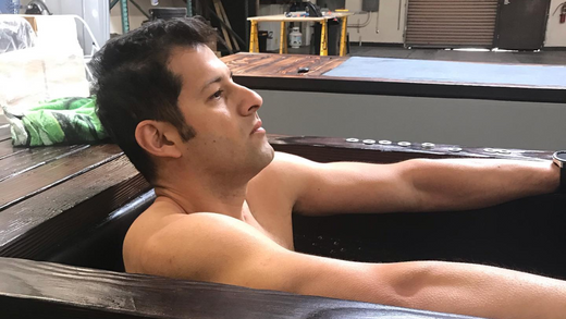 Is Submerging Your Face in Cold Water Good for You? The Surprising Benefits and Renu Therapy Plunge Tank Features