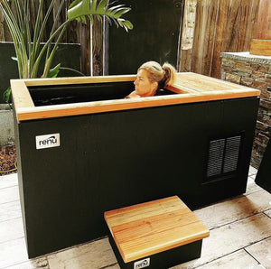 cold plunging or cold water immersion