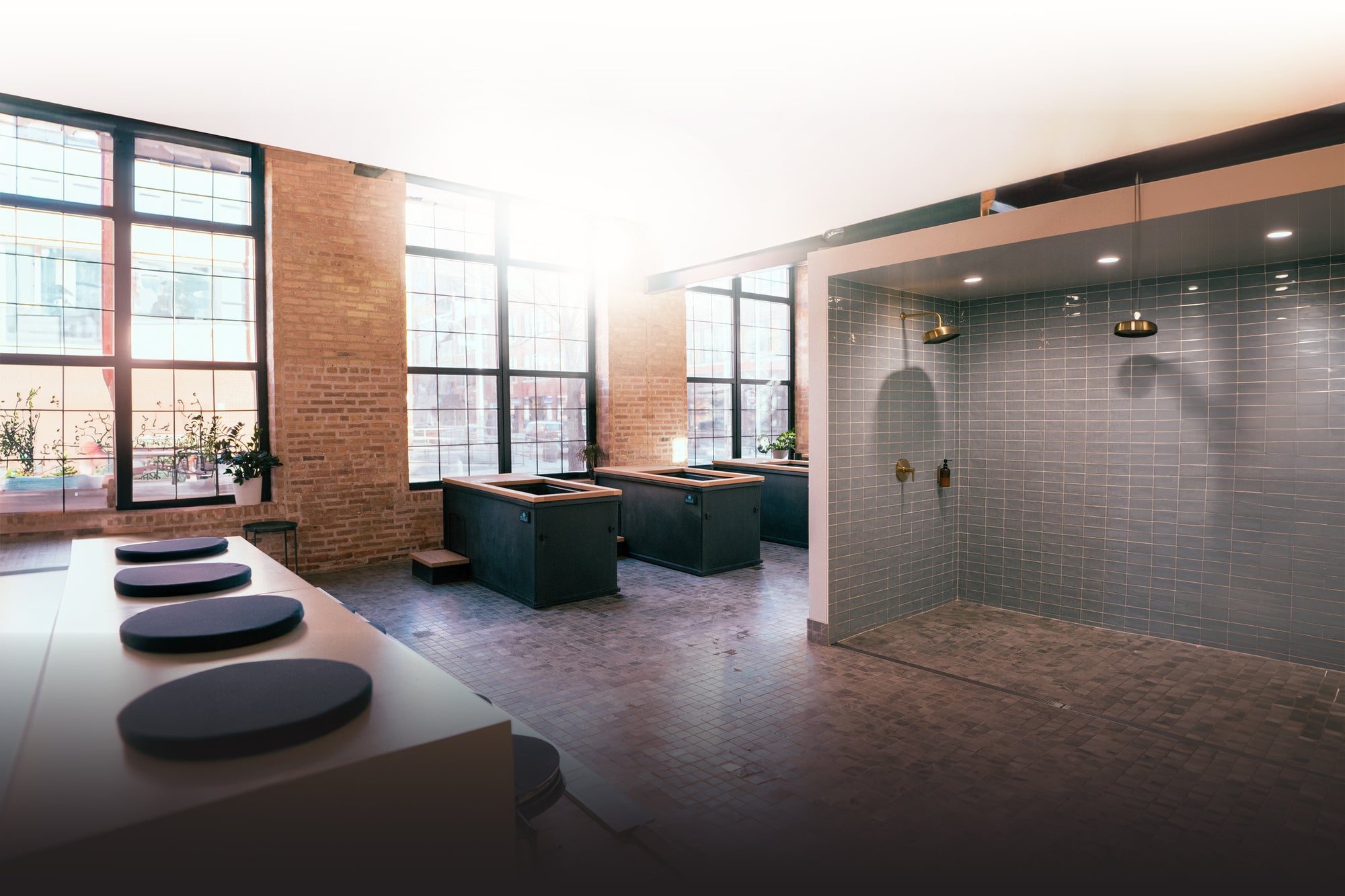 WE CREATE PRODUCTS THAT ALLOW YOU TO FOCUS ON YOUR BUSINESS.