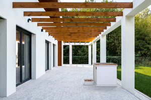 Bianco Romano Granite / California Redwood